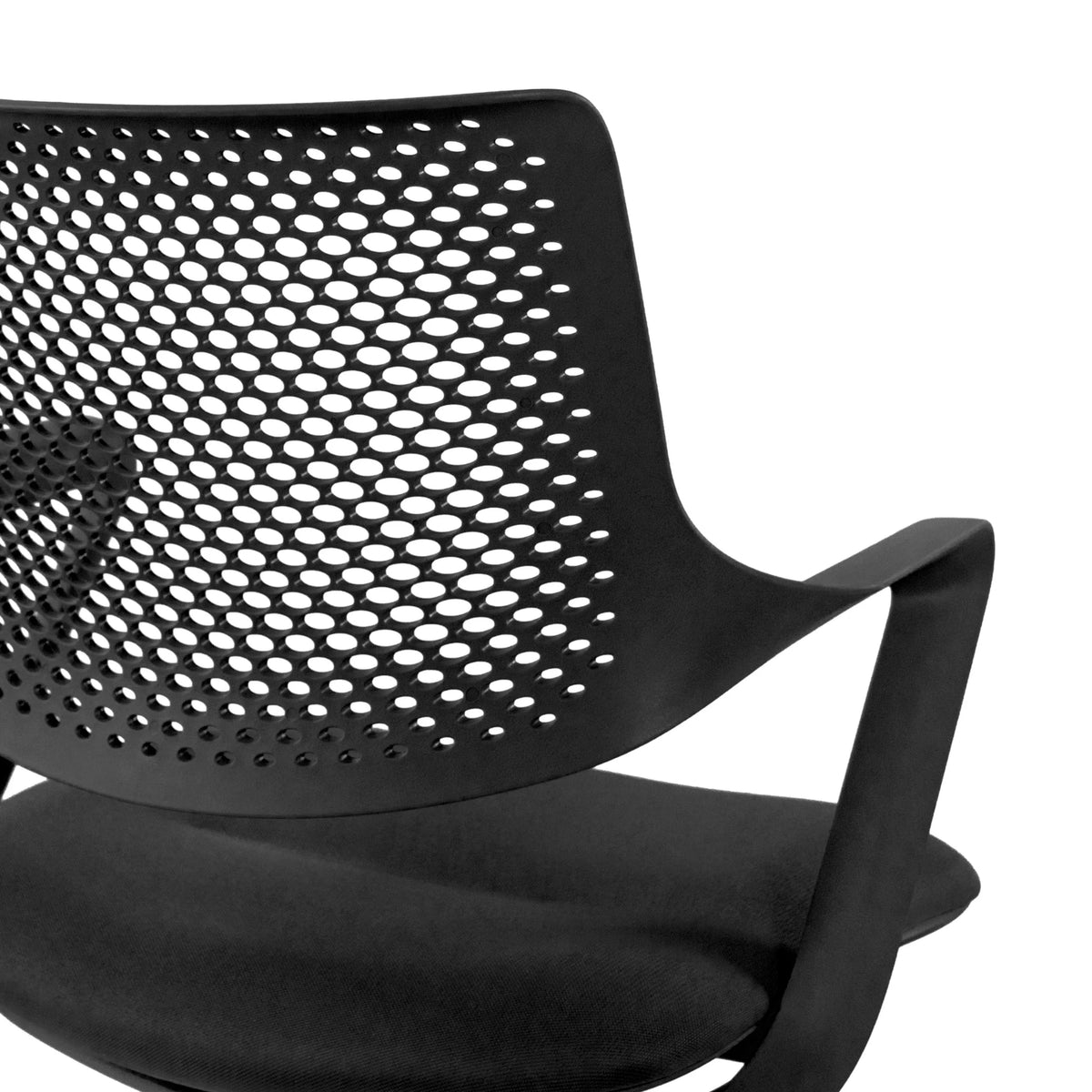 Perforierte Rückenlehne des Bürostuhls FLEX CHAIR in Schwarz von Bosen Europe