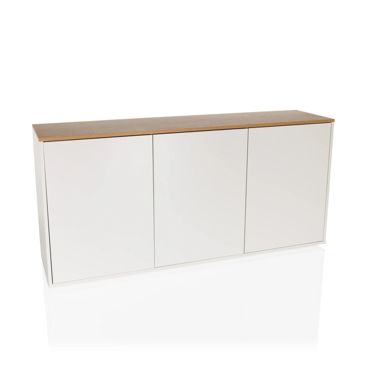 Weißes Sideboard KELO S mit einer Arbeitsplatte in Eicheoptik und drei Türen von hjh LIVING – 360-Grad-Ansicht (Frontansicht 15°)
