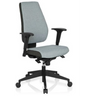 Profi-Bürostuhl PRO-TEC 500 mit grauer Polsterung, schwarzen Armlehnen und Rollenkreuz von hjh OFFICE